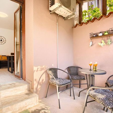 Amphitheater 3+2 Modern Apartment With Terrace, Wifi, Netflix Πούλα Εξωτερικό φωτογραφία