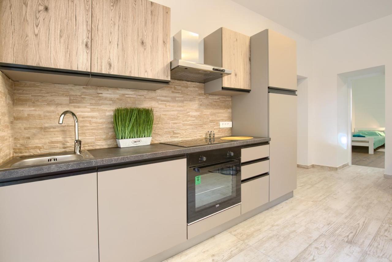 Amphitheater 3+2 Modern Apartment With Terrace, Wifi, Netflix Πούλα Εξωτερικό φωτογραφία