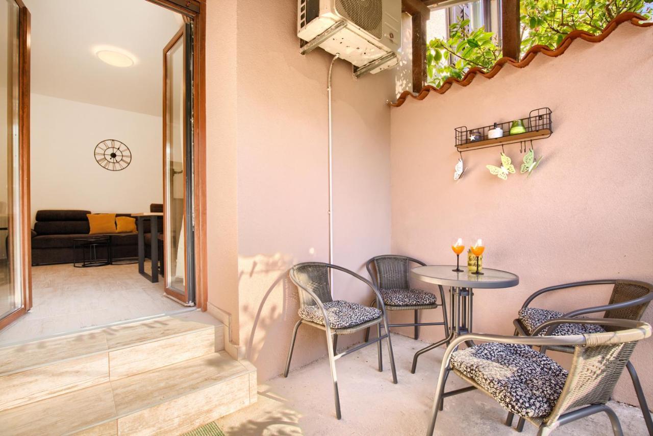 Amphitheater 3+2 Modern Apartment With Terrace, Wifi, Netflix Πούλα Εξωτερικό φωτογραφία